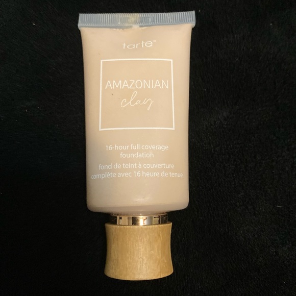 Tarte Amazonian clay foundation